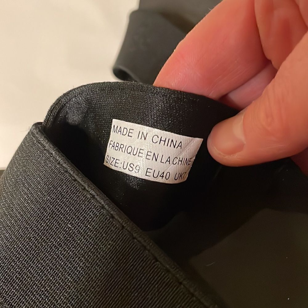 UO Sandals NWOT - Picture 7 of 8